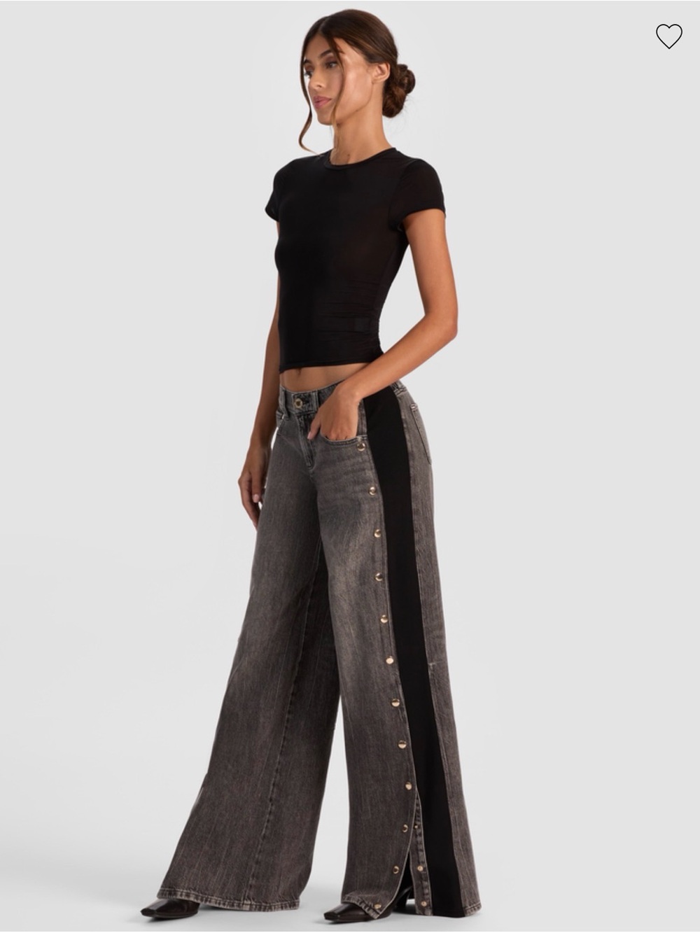 Alice and olivia Wide-Leg Snap-Trim Jeans in Washed Black - Picture 2 of 3